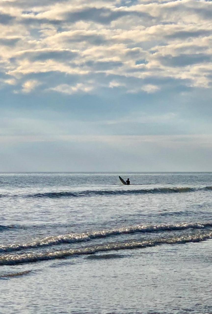 Otaki Beachfront Getaway Bagian luar foto