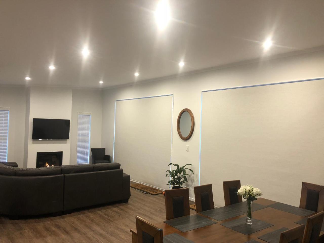 Otaki Beachfront Getaway Bagian luar foto